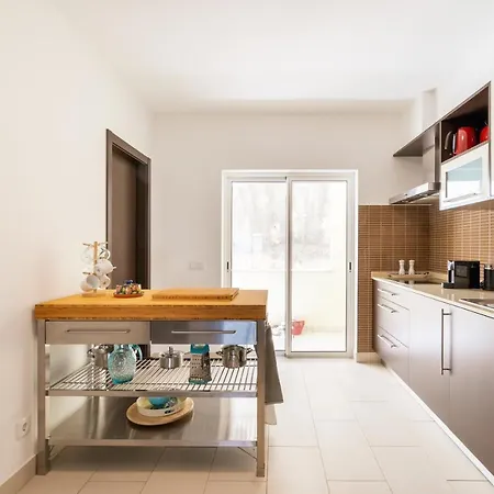 Albufeira-old Town, Luxury & Comfy 2 Bedrooms 公寓 *