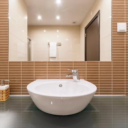 Albufeira-old Town, Luxury & Comfy 2 Bedrooms * 阿尔布费拉